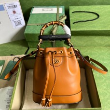 Gucci Diana Mini Bucket Bag GU724667-camel