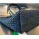 Bottega Veneta Medium Cabat B608810-space