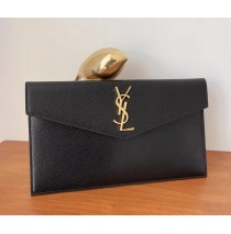 Saint Laurent Uptown pouch in grain de poudre leather YSL565739-black